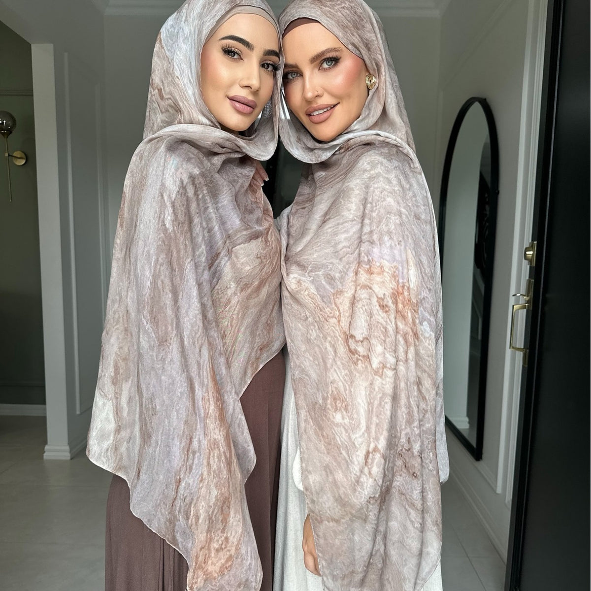 OLIVA Marbled Print Hijab